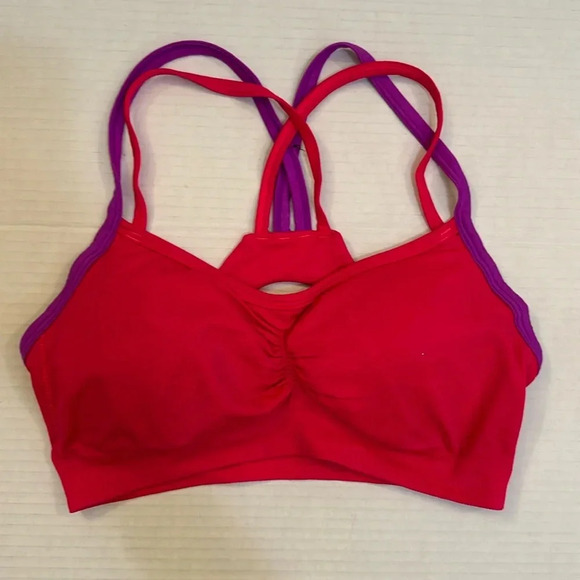 Pro-Fit Seamless Padded Sports Bra - Picture 1 of 6